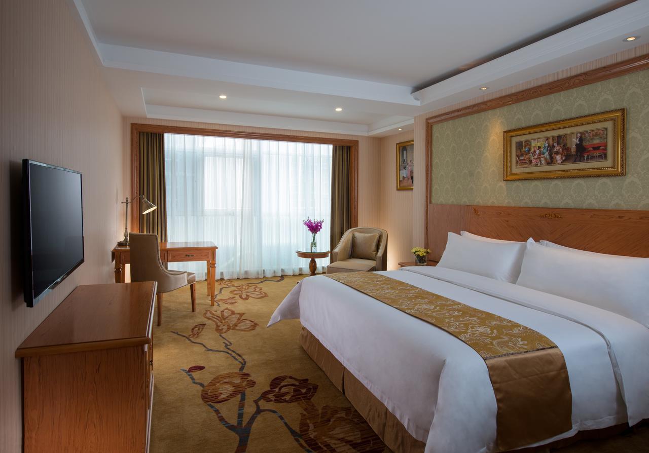 Vienna Hotel Chaoyang Nanning Esterno foto